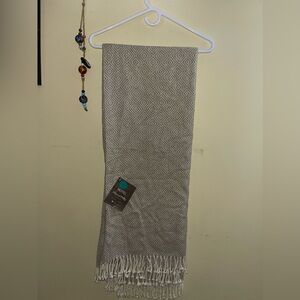 Hotel throw blanket